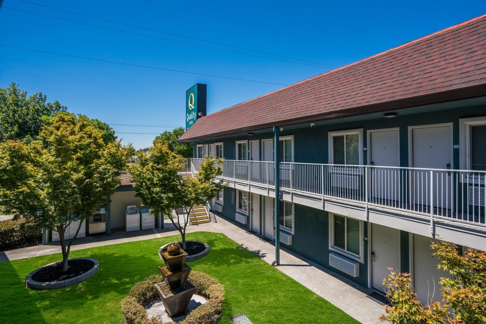 Quality Inn Elk Grove-Sacramento Exterior photo